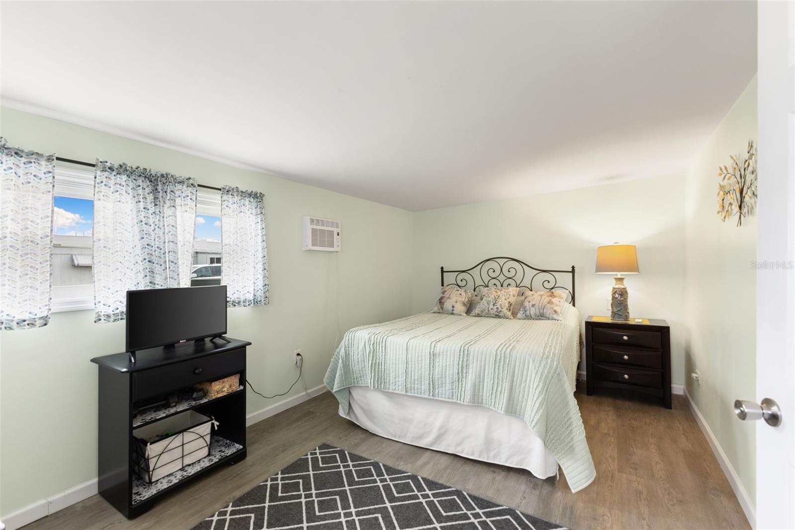 LEISURE LAKE MOBILE HOME PARK CO-OP - Residential