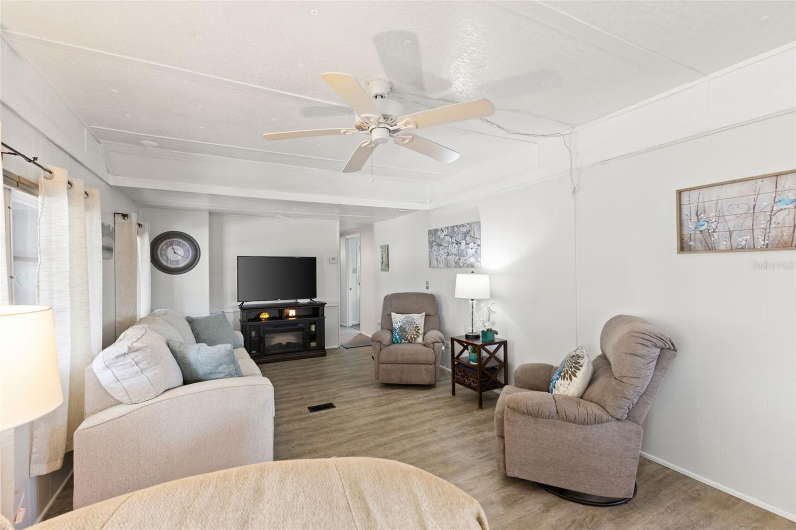 LEISURE LAKE MOBILE HOME PARK CO-OP - Residential