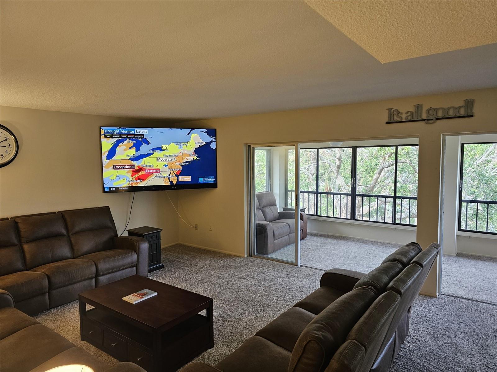 WHISPERING SANDS SEC 2 - Residential