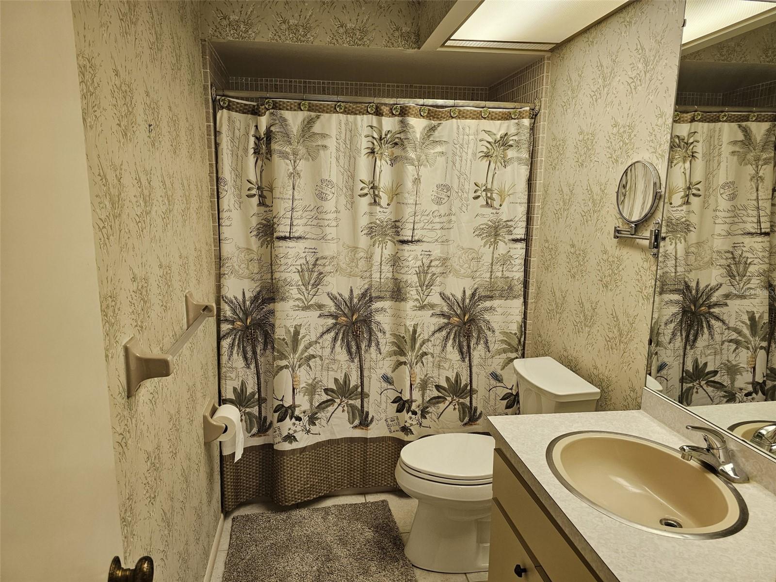 WHISPERING SANDS SEC 2 - Residential