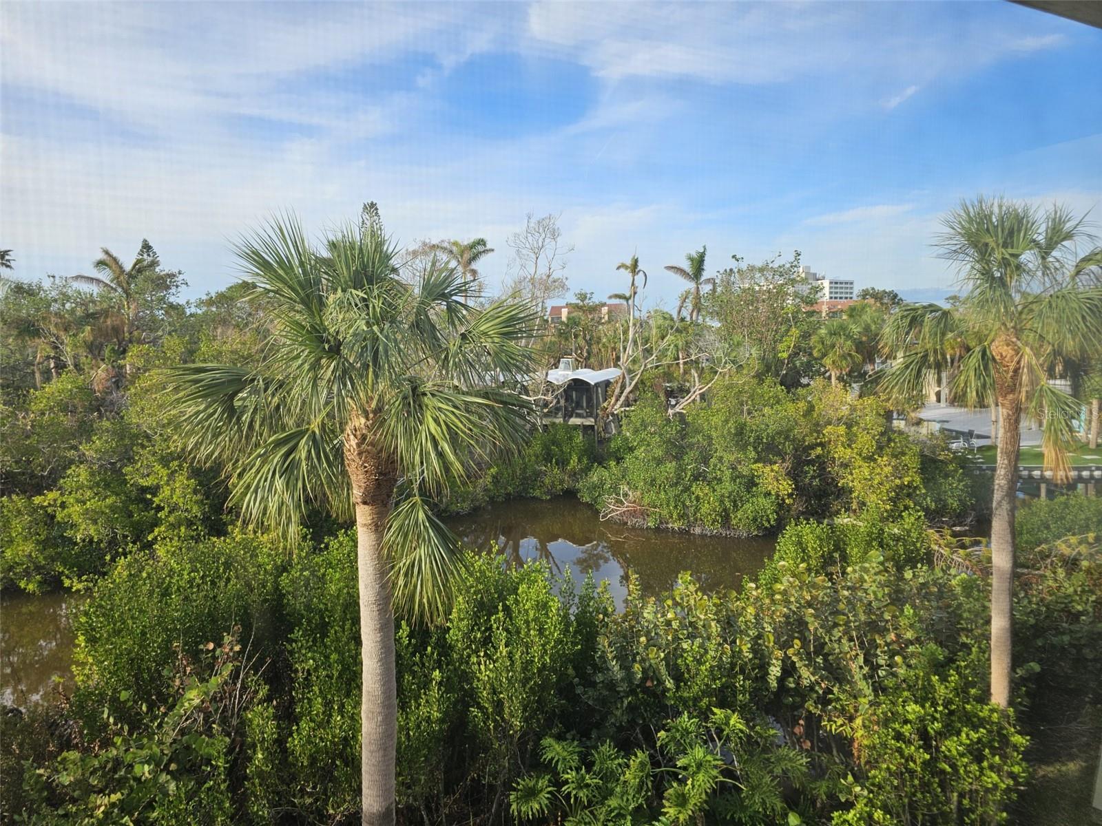 WHISPERING SANDS SEC 2 - Residential