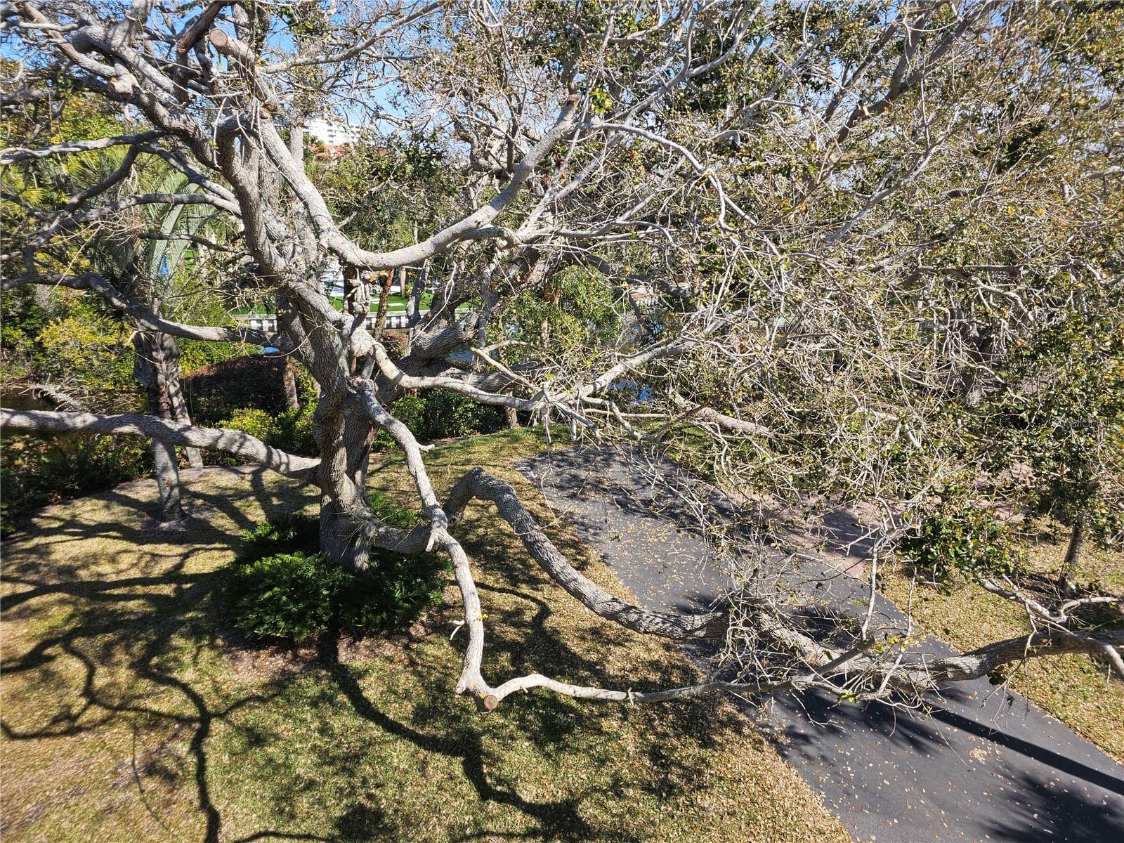 WHISPERING SANDS SEC 2 - Residential