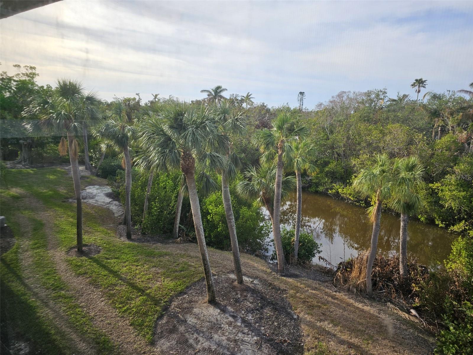 WHISPERING SANDS SEC 2 - Residential