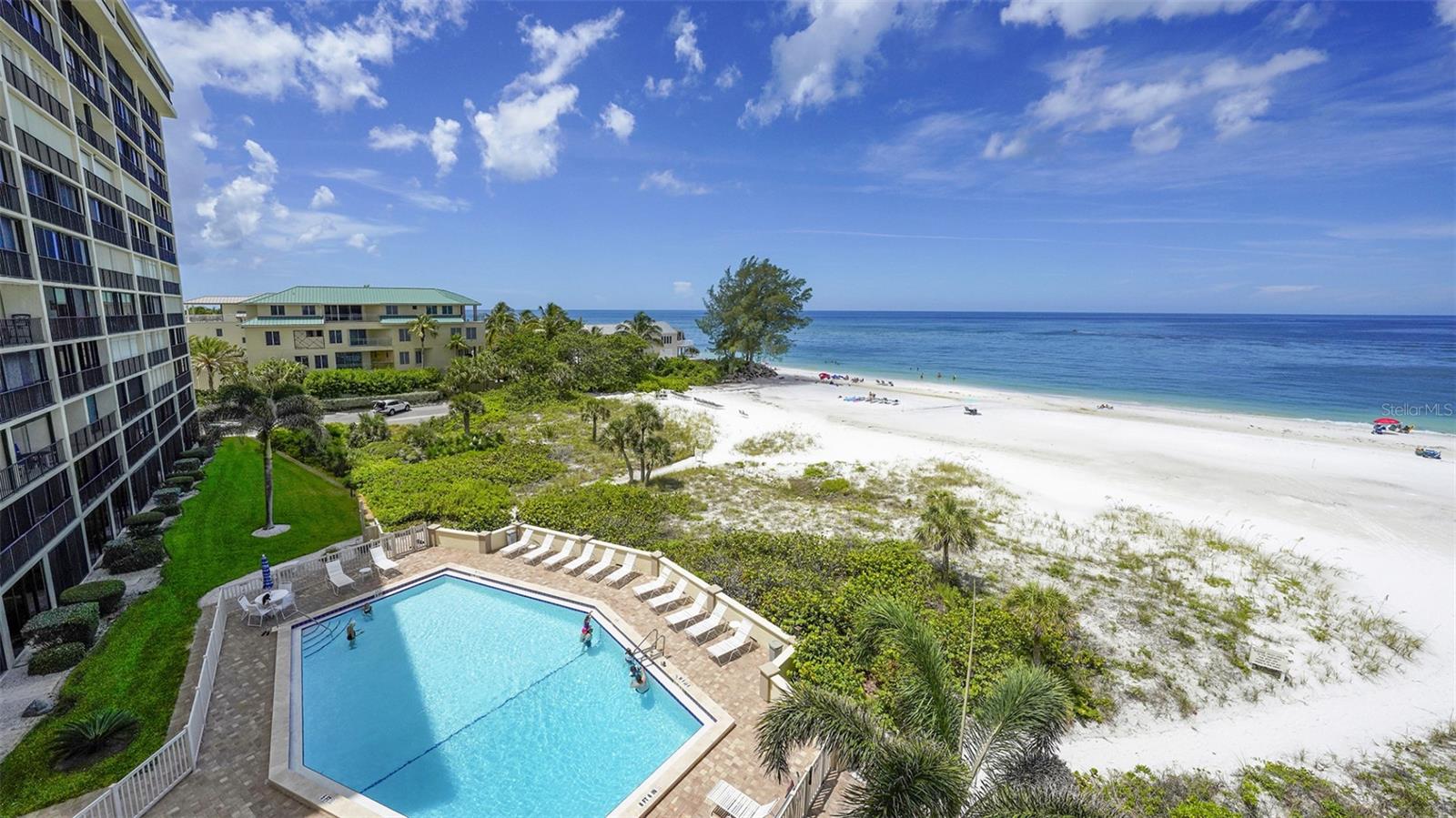 WHISPERING SANDS SEC 2 - Residential