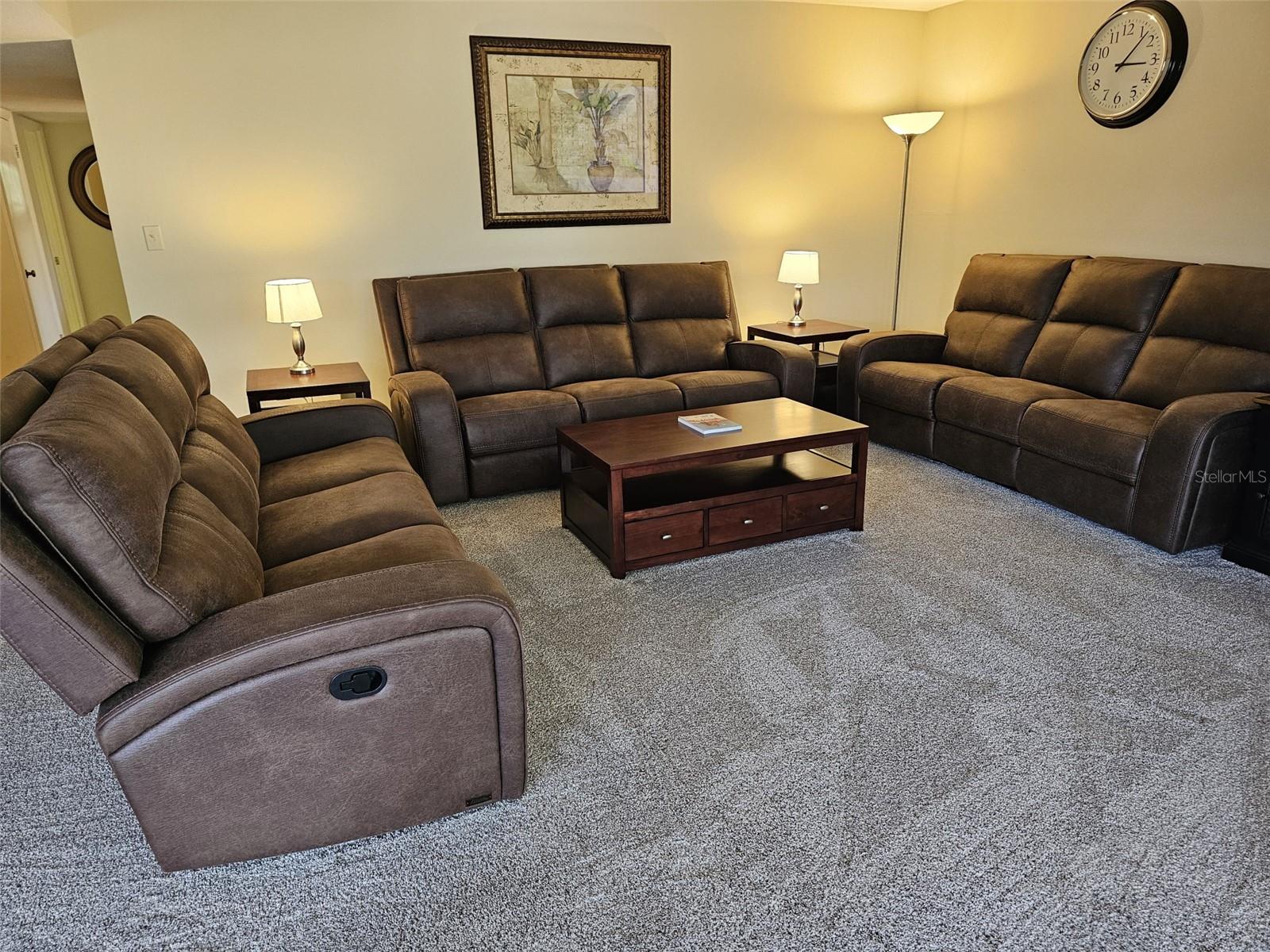 WHISPERING SANDS SEC 2 - Residential