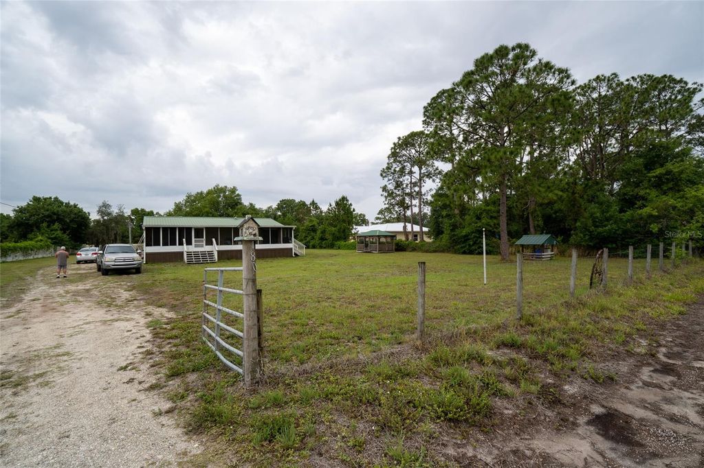 Photo of 1809 E Holiday Drive, Lorida, FL 33857 (MLS # A4694237)