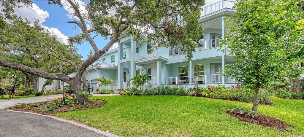 Photo of 1076 Tocobaga Ln, Sarasota, FL 34236 (MLS # A4656429)