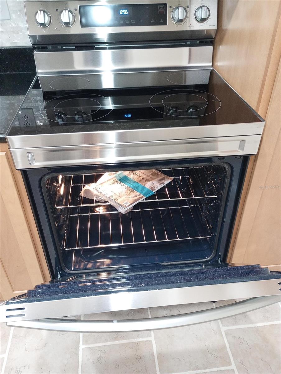 GLEN OAKS GARDEN APTS 2 PH2 - Residential