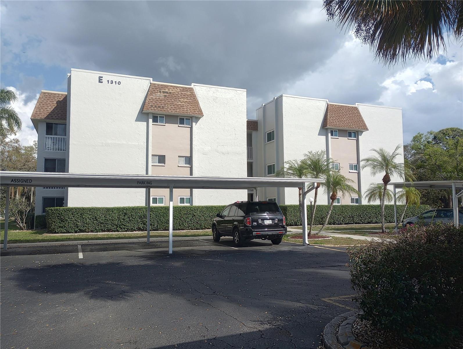 1310 GLEN OAKS DRIVE E 183E