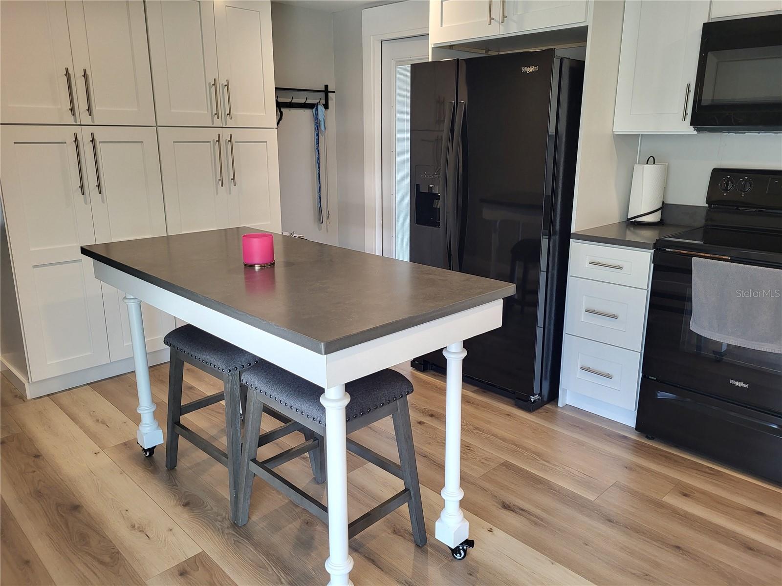 HOLIDAY VILLAGE CO-OP M/H UNREC - Residential