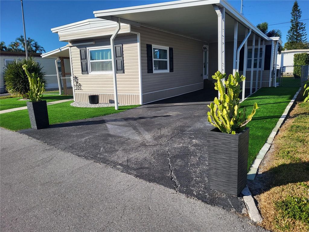 Photo of 6580 Seminole Boulevard #506, Seminole, FL 33772 (MLS # TB8444198)