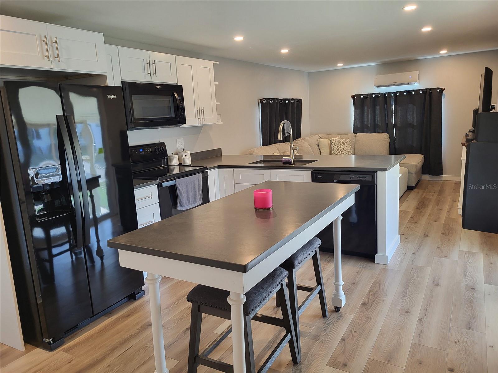 HOLIDAY VILLAGE CO-OP M/H UNREC - Residential