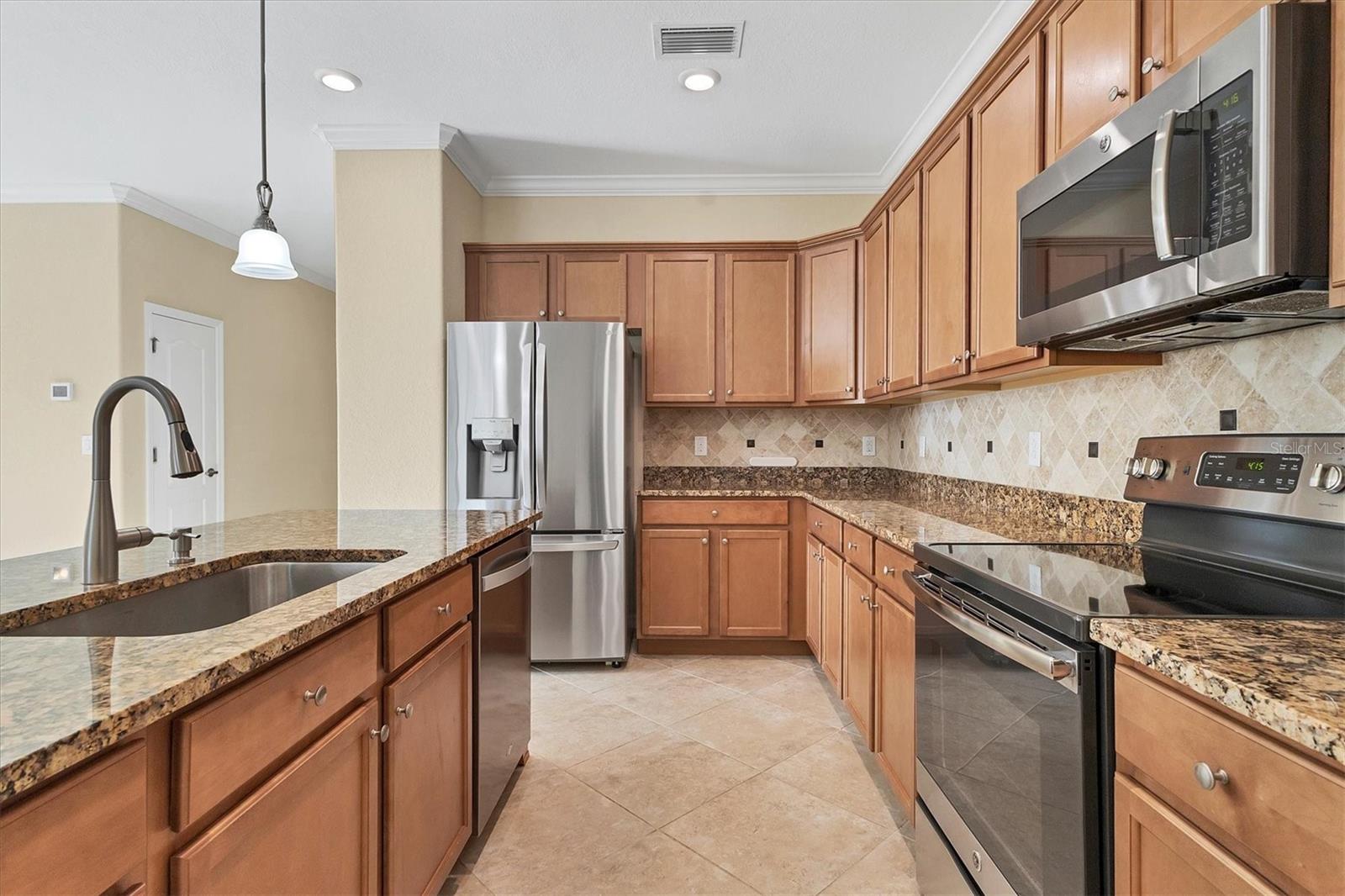 RIVER STRAND - Residential