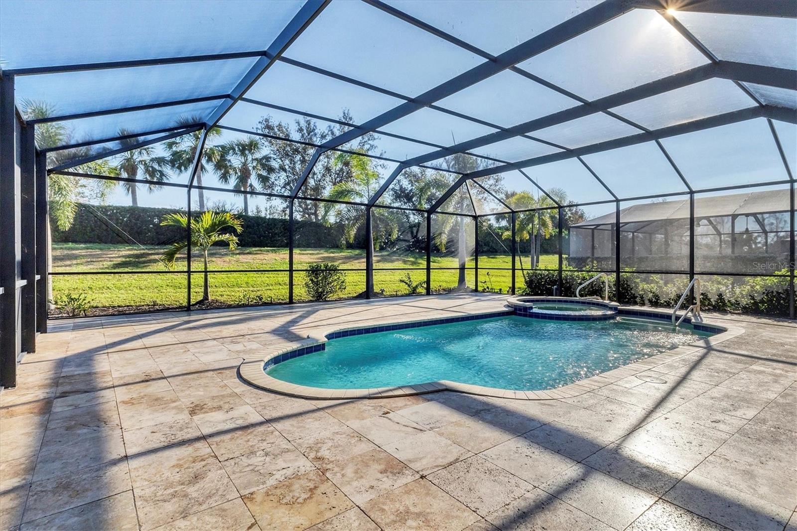 RIVER STRAND - Residential