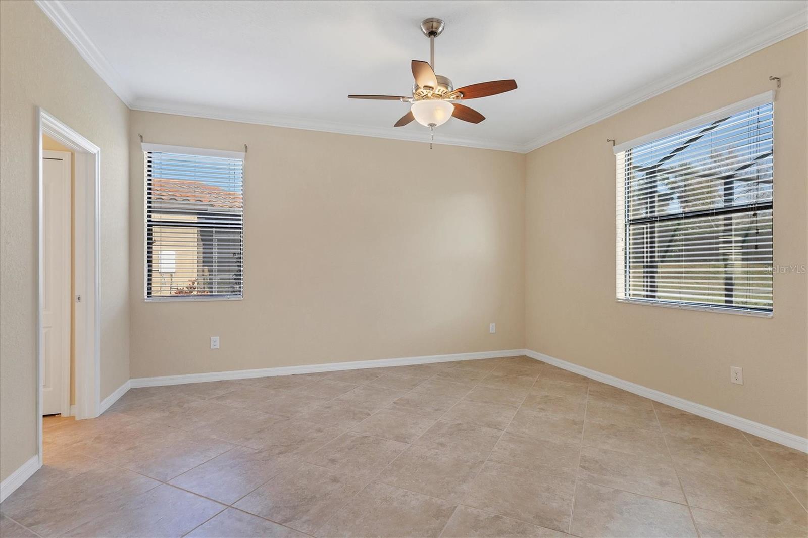 RIVER STRAND - Residential