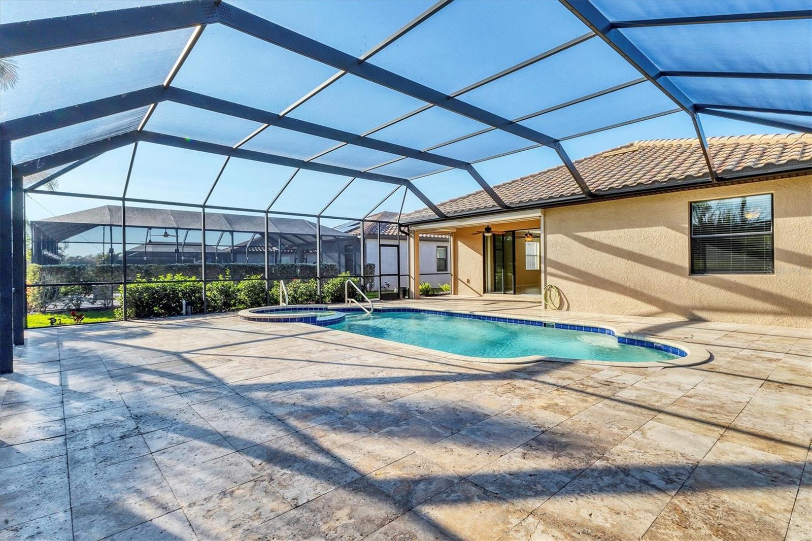 RIVER STRAND - Residential