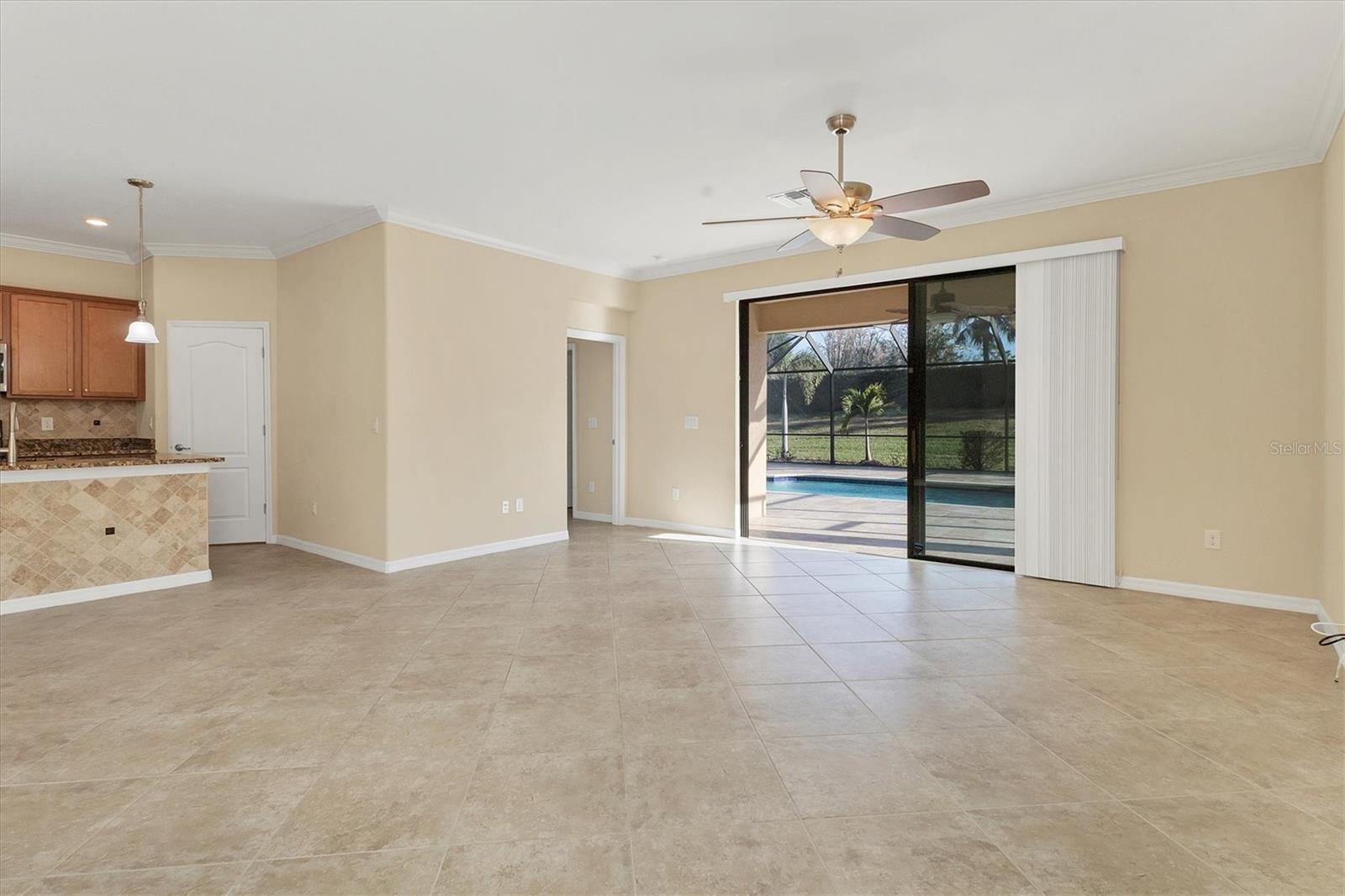 RIVER STRAND - Residential