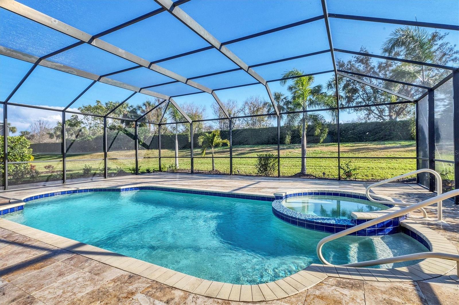 RIVER STRAND - Residential