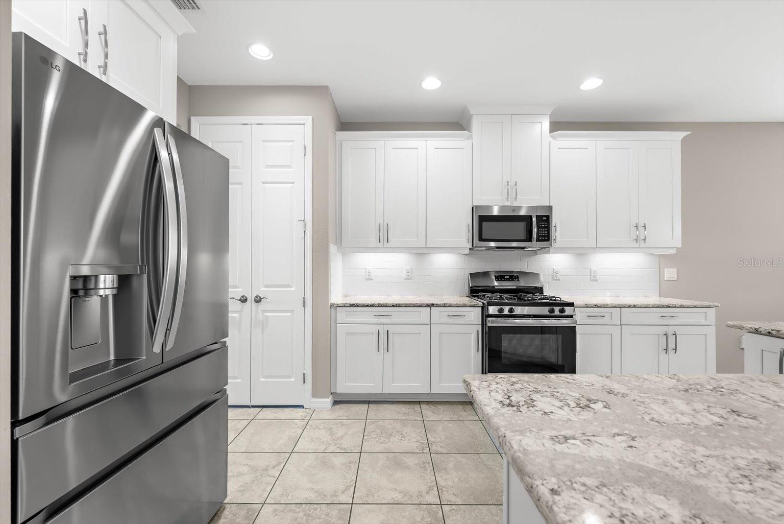 ARTISAN LAKES EAVES BEND PH I SP A-K - Residential