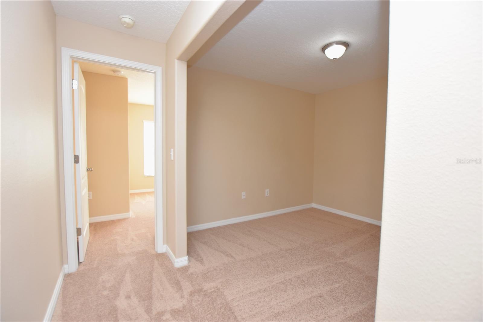 COBBLESTONE LANDING TWNHMS CONDO - Residential