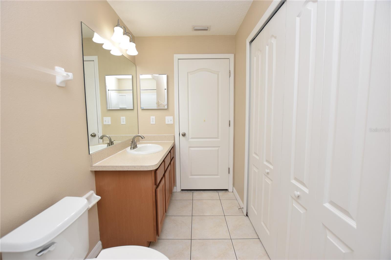 COBBLESTONE LANDING TWNHMS CONDO - Residential