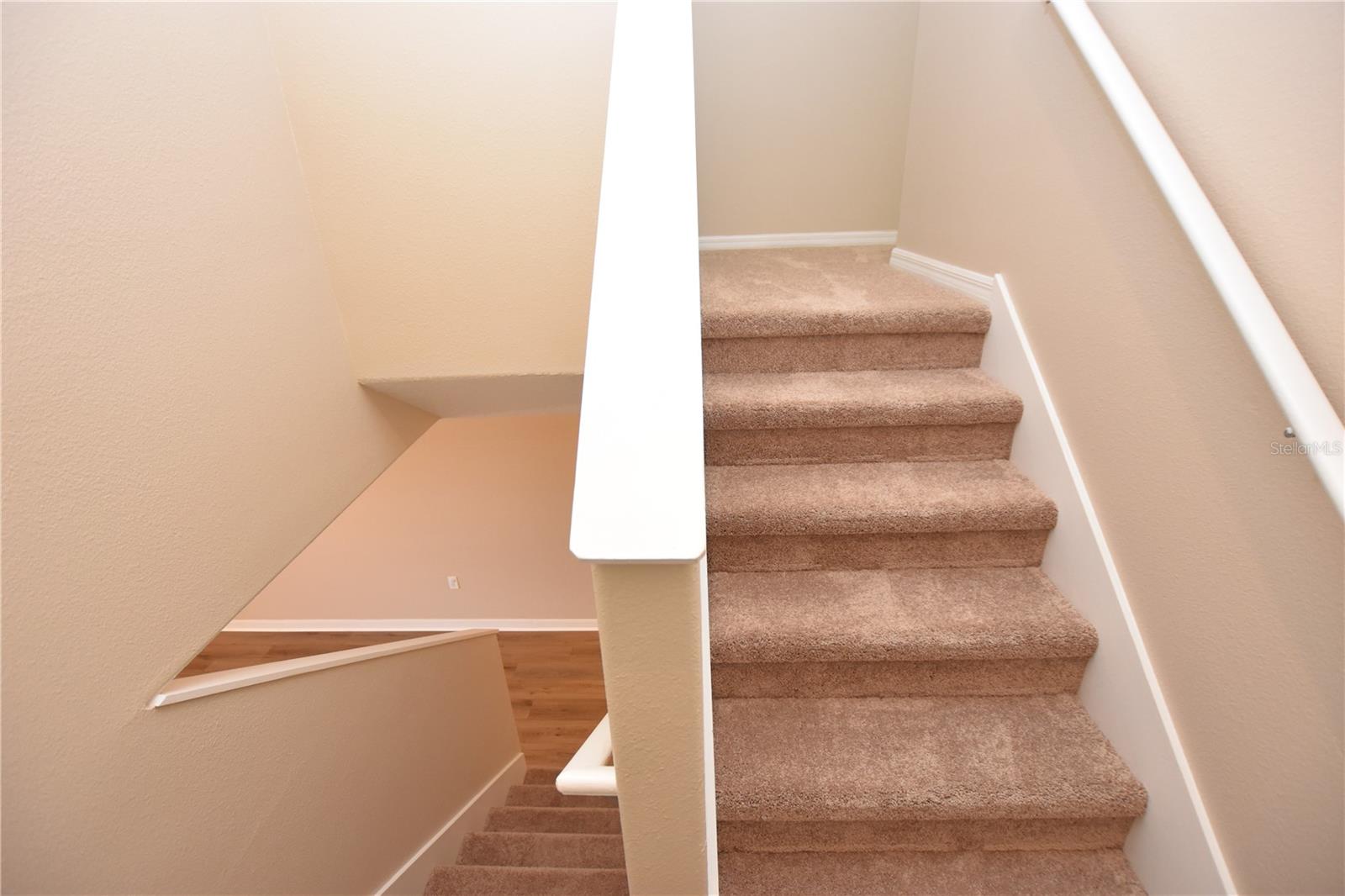 COBBLESTONE LANDING TWNHMS CONDO - Residential