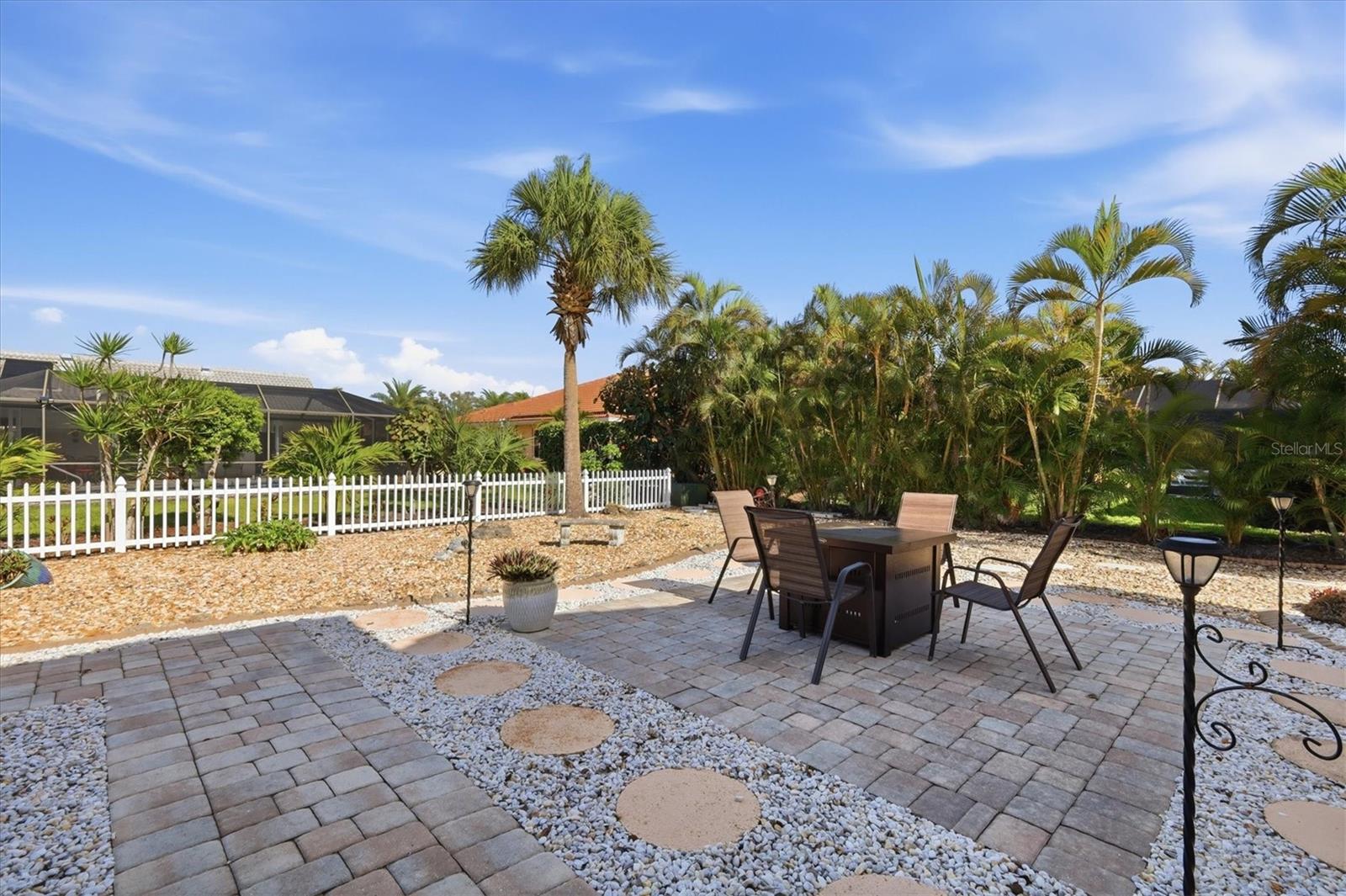 ENGLEWOOD ISLES SUB - Residential