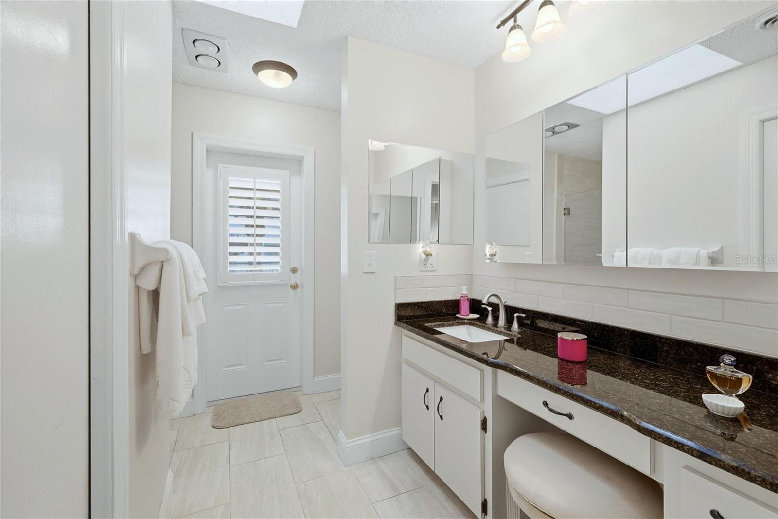 ENGLEWOOD ISLES SUB - Residential