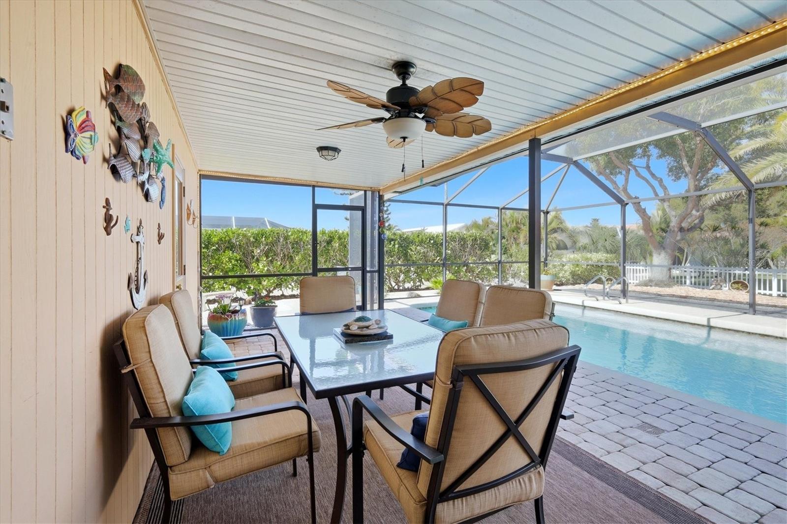 ENGLEWOOD ISLES SUB - Residential