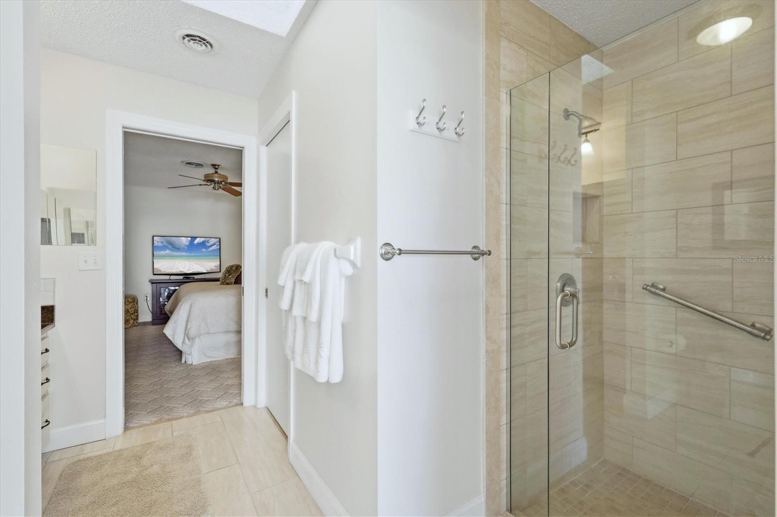 ENGLEWOOD ISLES SUB - Residential