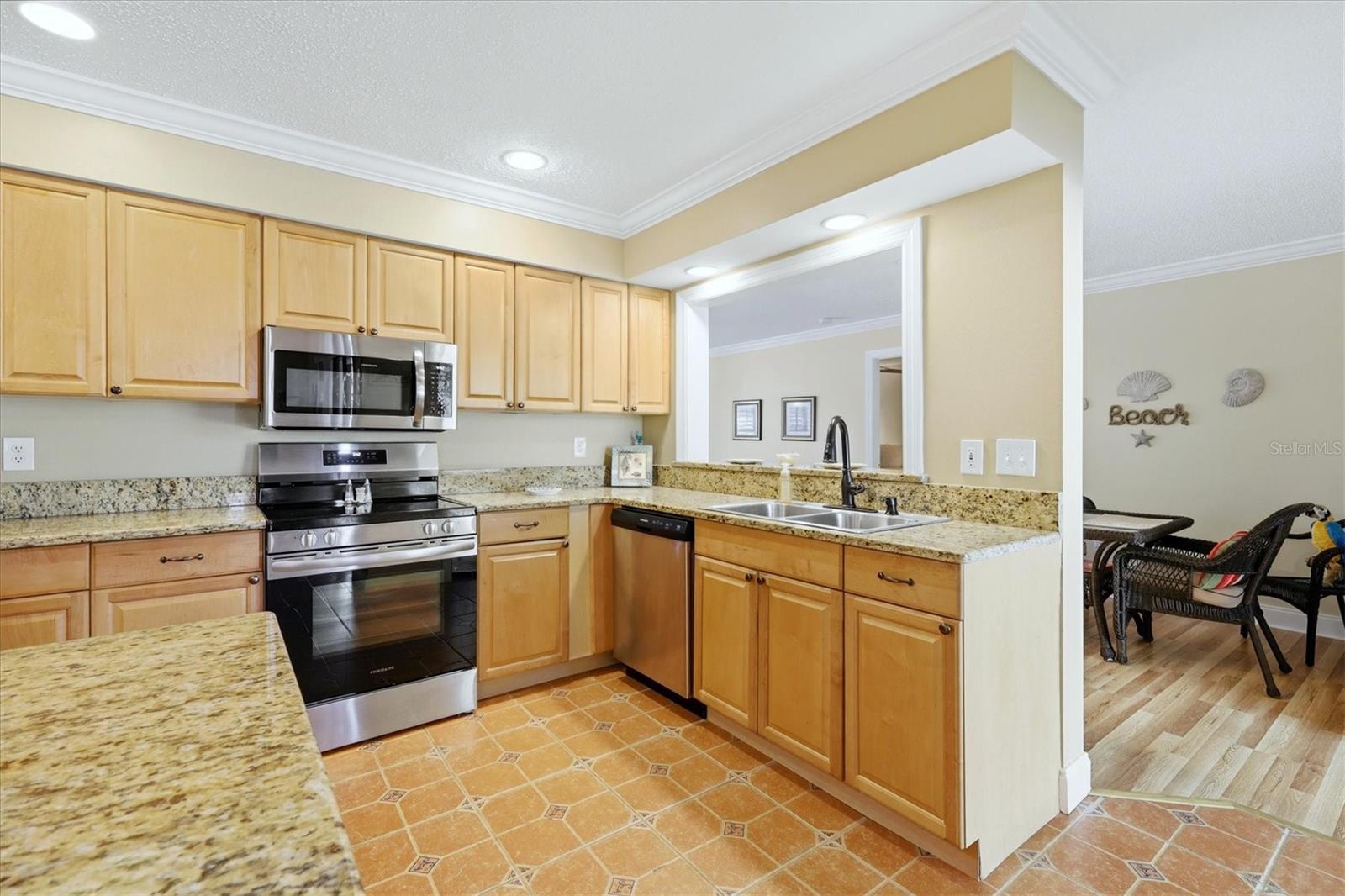 ENGLEWOOD ISLES SUB - Residential