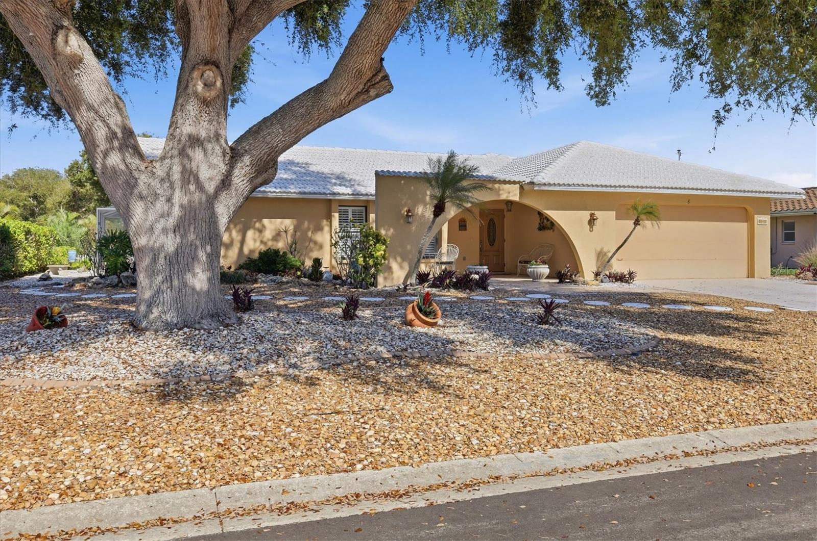 ENGLEWOOD ISLES SUB - Residential