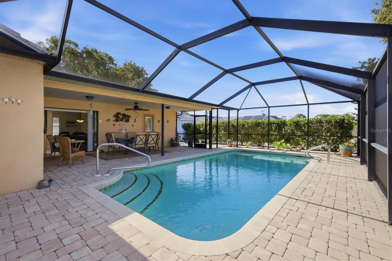 ENGLEWOOD ISLES SUB - Residential