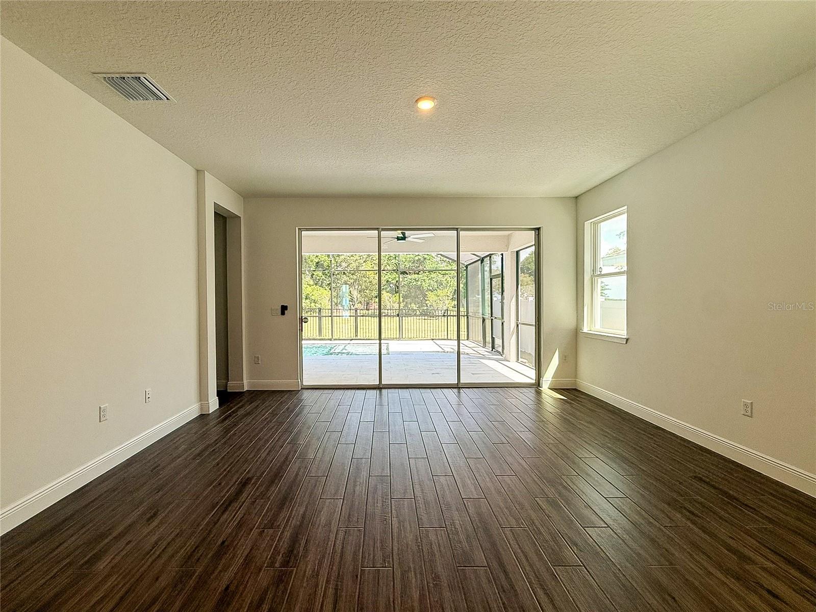VILLAGES/MINNEOLA HILLS PH 4 - Residential