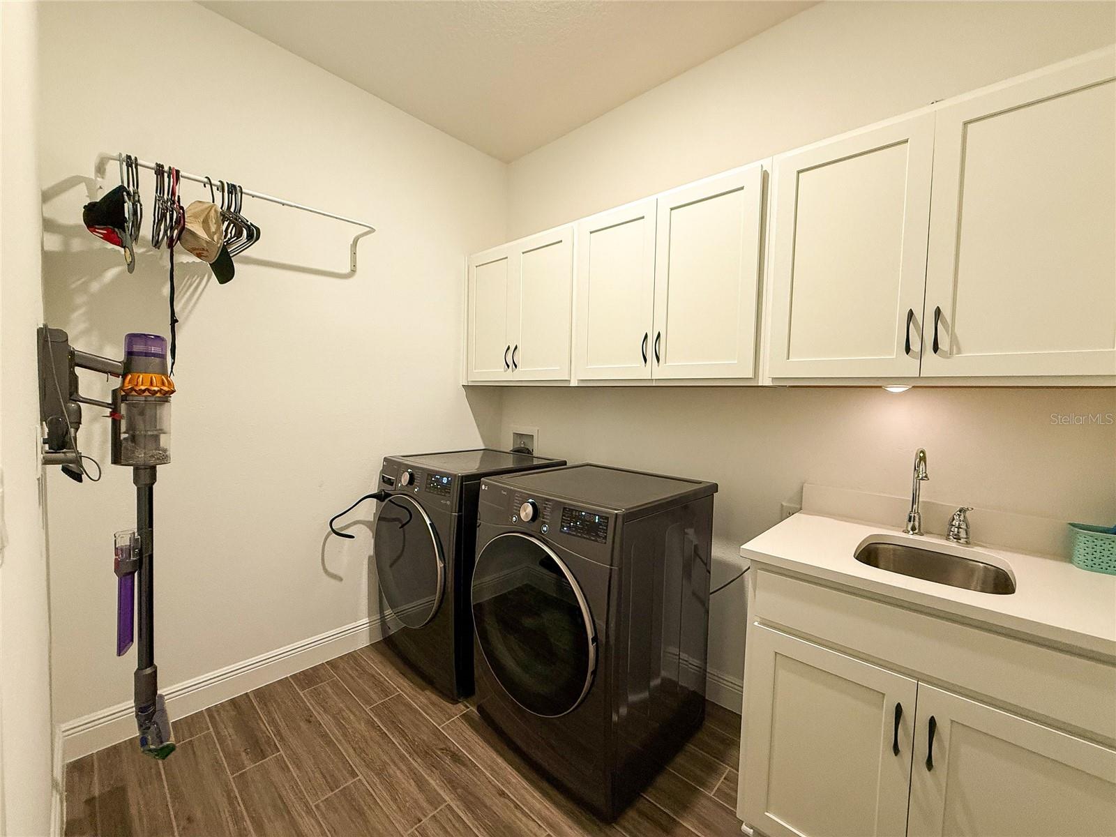 VILLAGES/MINNEOLA HILLS PH 4 - Residential