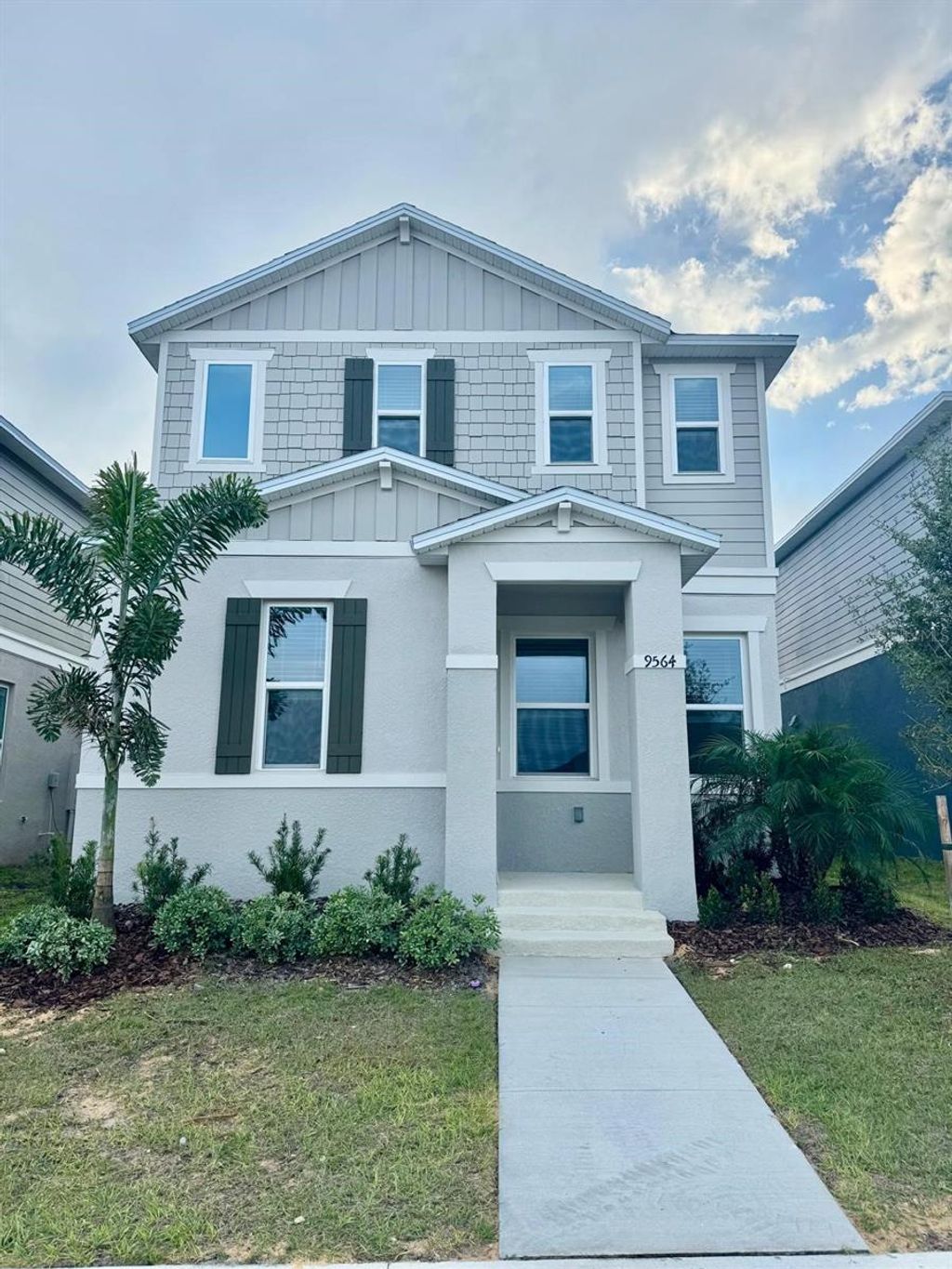 Photo of 9564 Westside Hills Drive, Davenport, FL 33896 (MLS # O6386176)