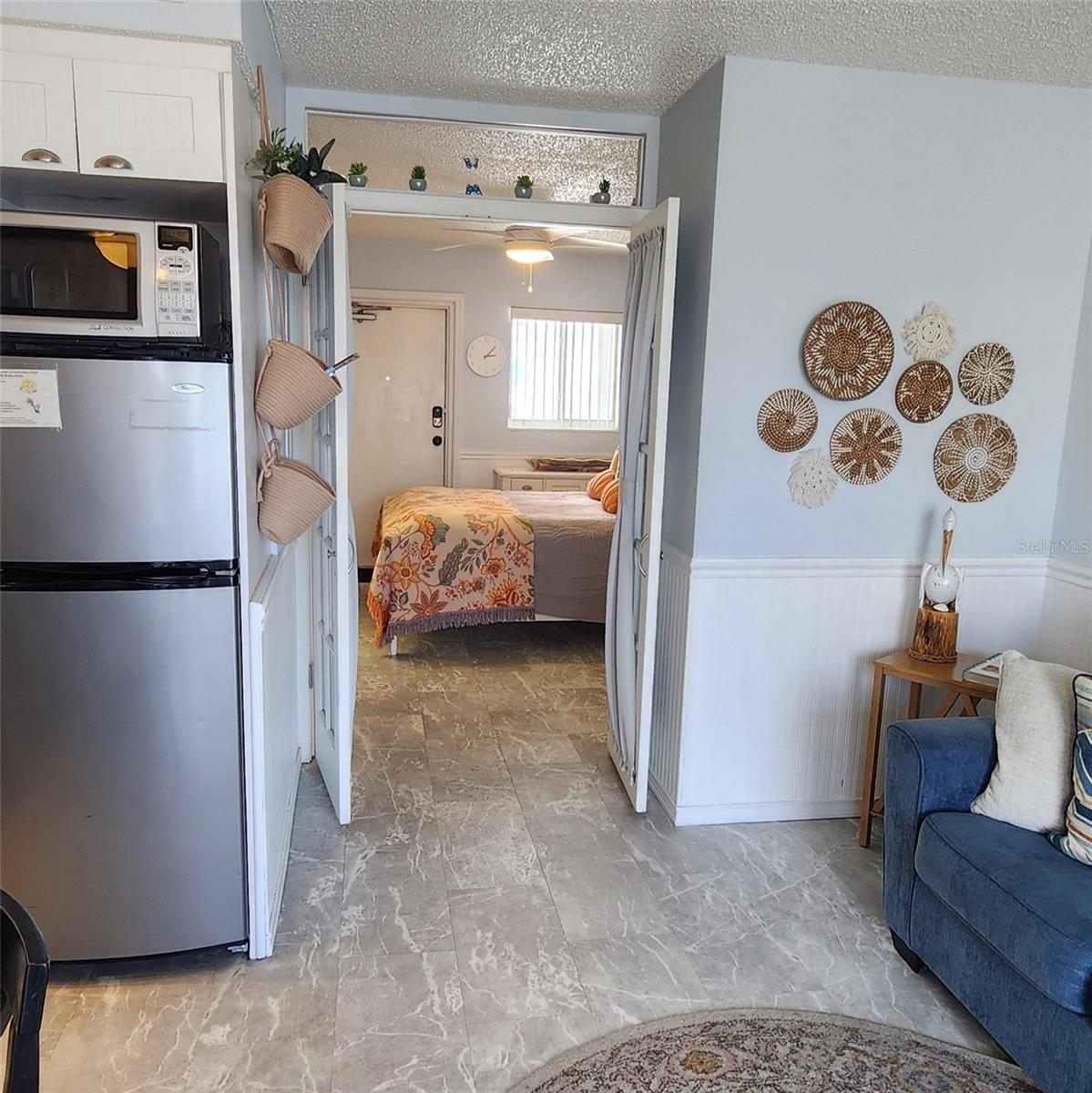 BAYSIDE CONDO - Residential