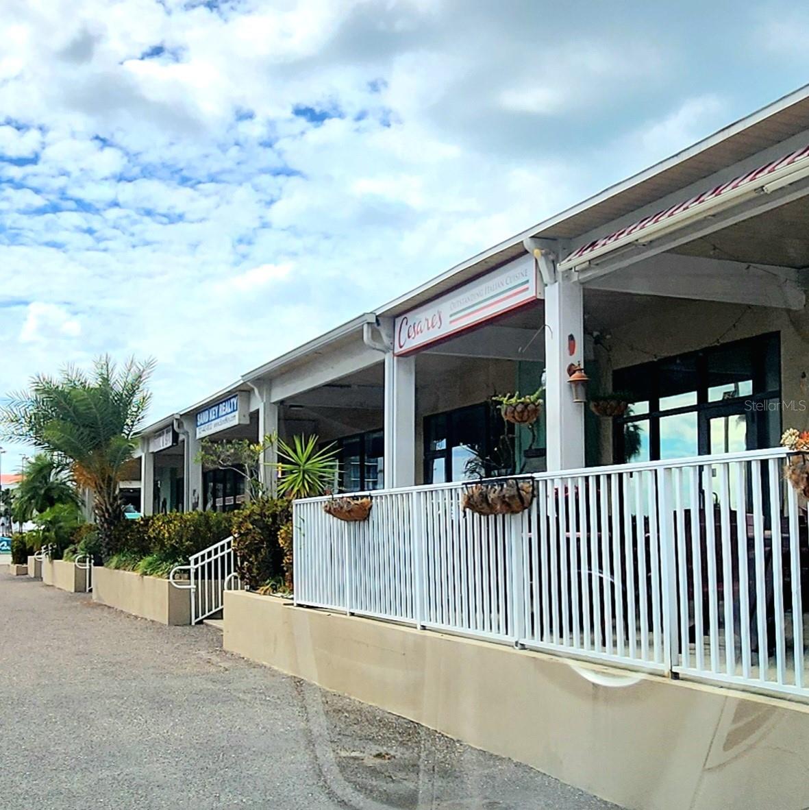 BAYSIDE CONDO - Residential