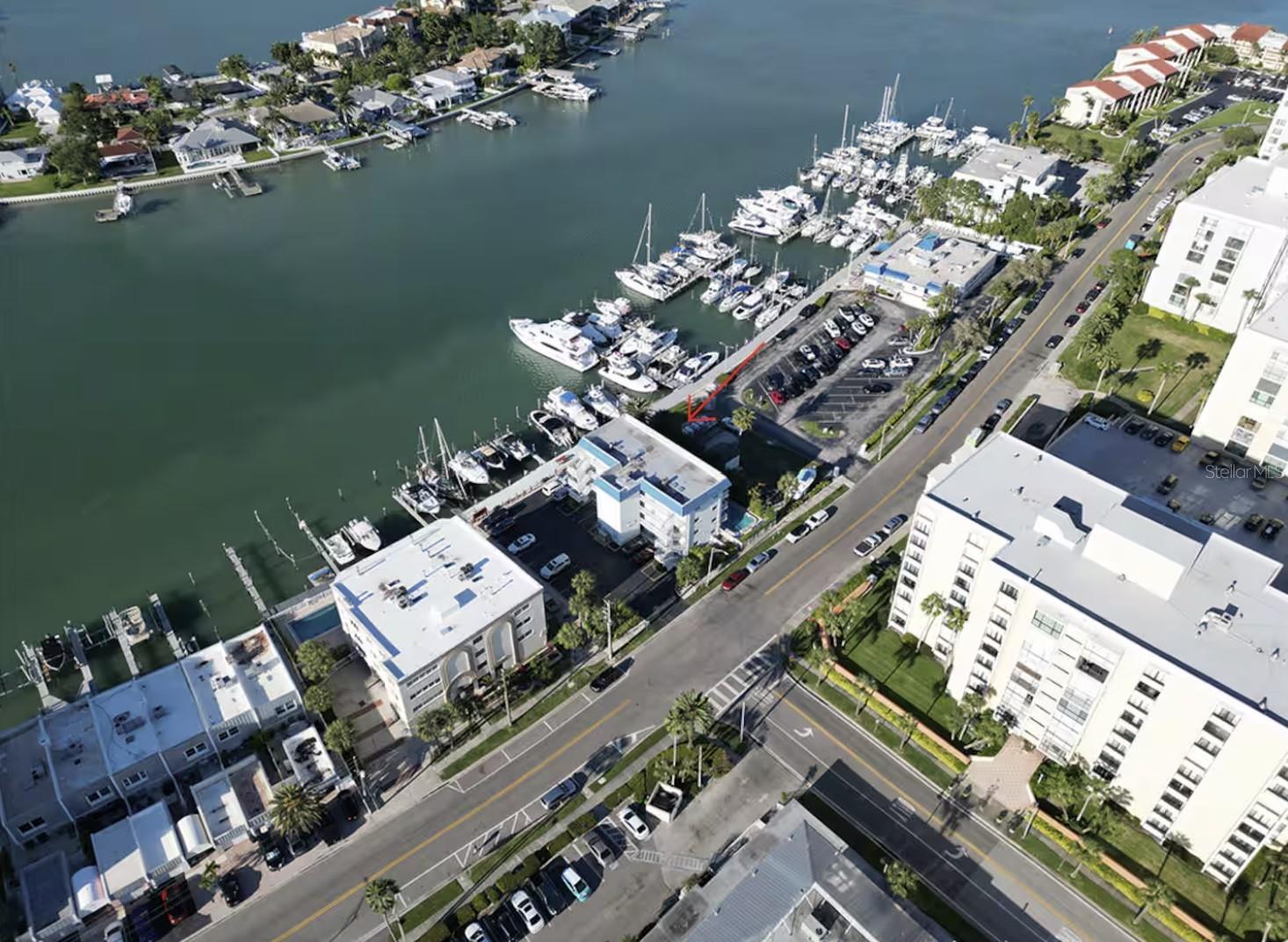 BAYSIDE CONDO - Residential