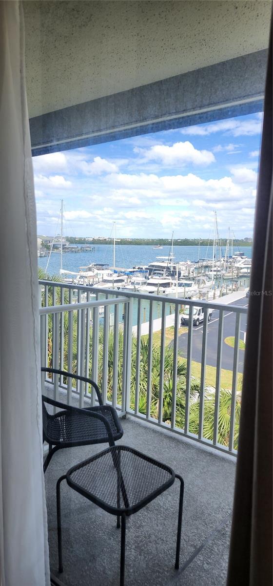 BAYSIDE CONDO - Residential