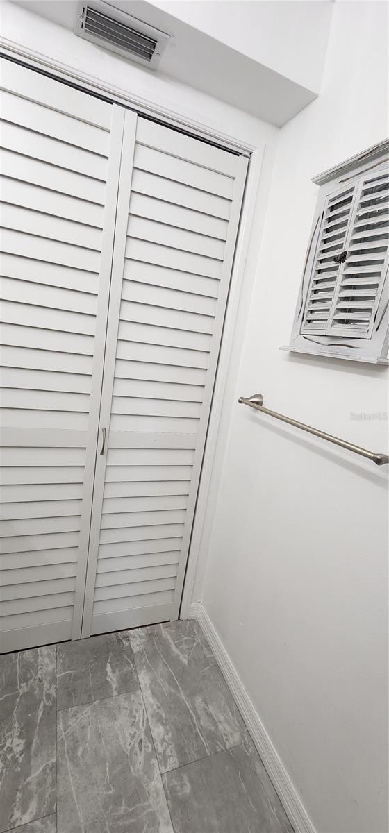 BAYSIDE CONDO - Residential