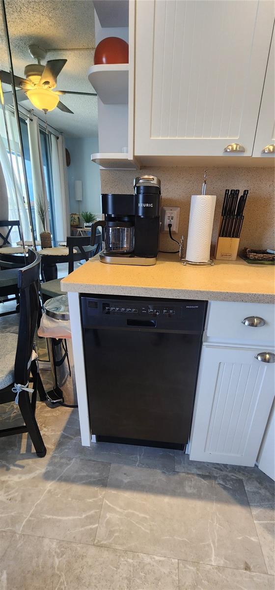 BAYSIDE CONDO - Residential