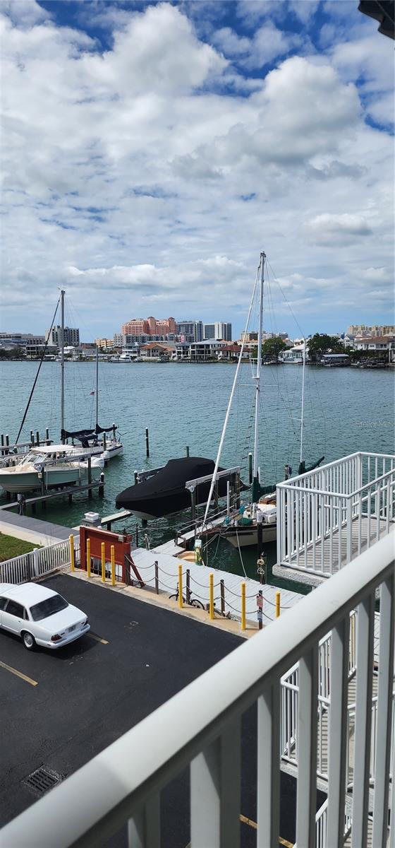 BAYSIDE CONDO - Residential