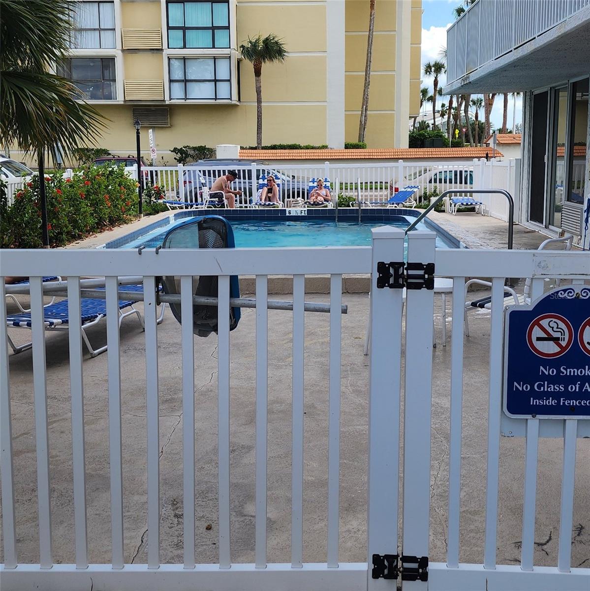 BAYSIDE CONDO - Residential