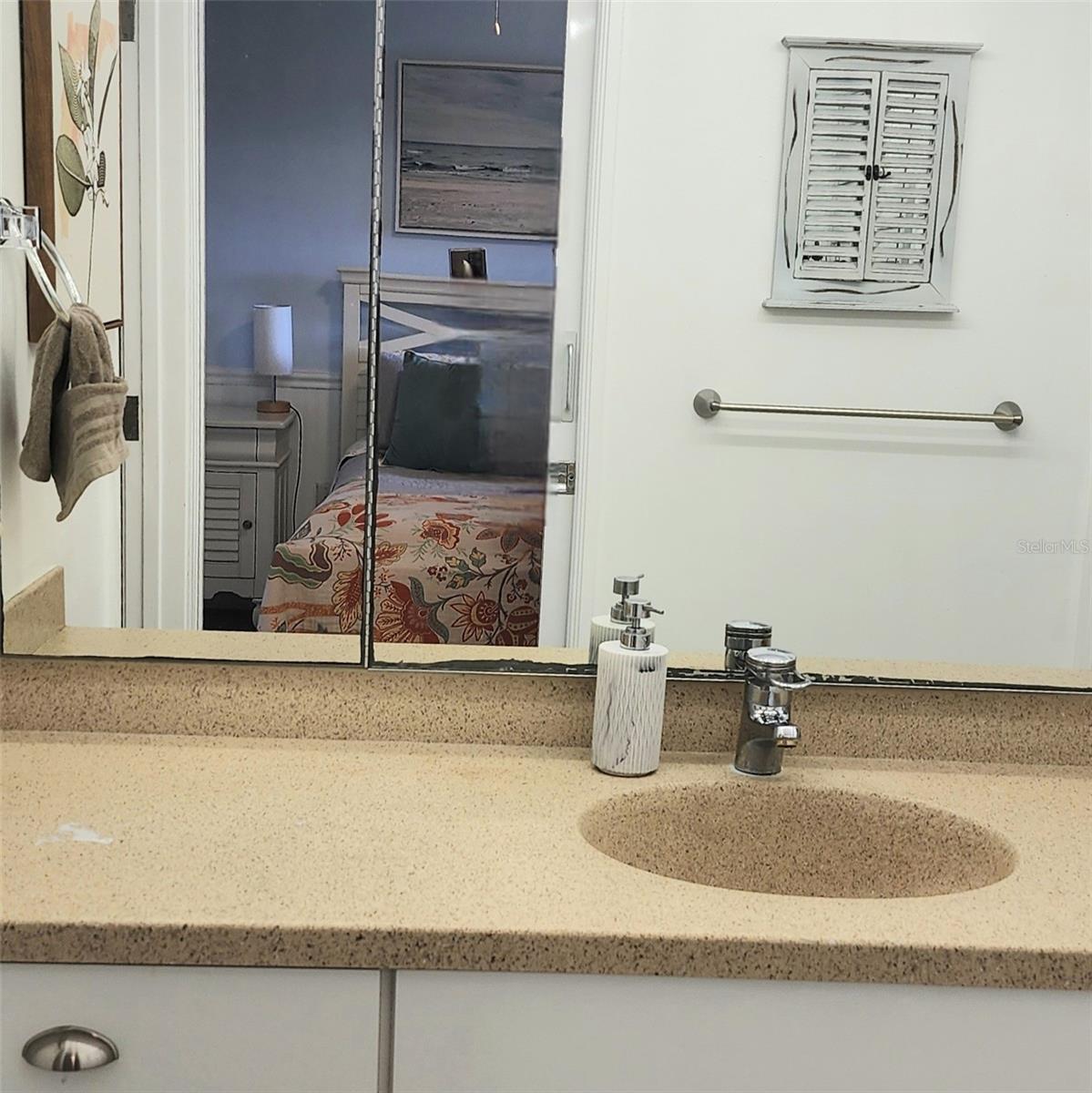 BAYSIDE CONDO - Residential