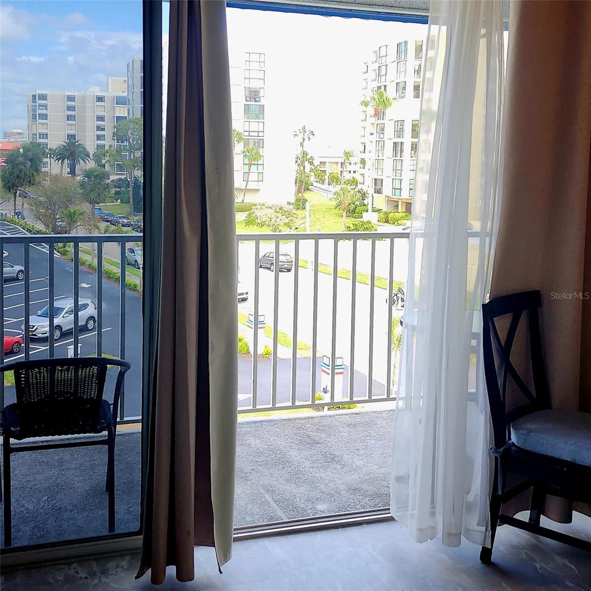 BAYSIDE CONDO - Residential