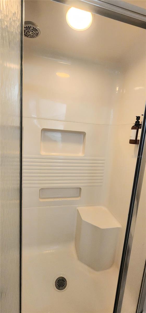 BAYSIDE CONDO - Residential