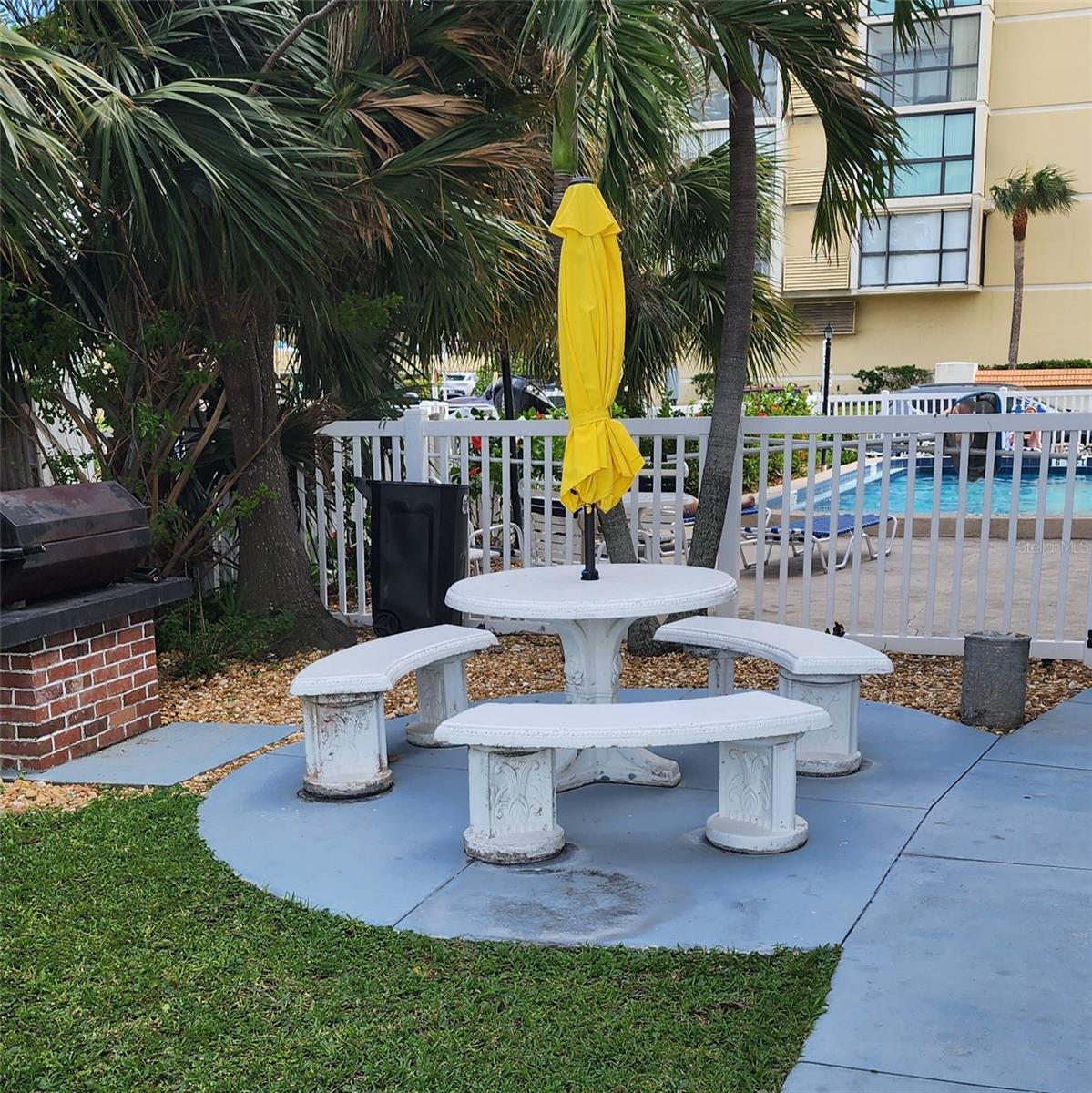 BAYSIDE CONDO - Residential