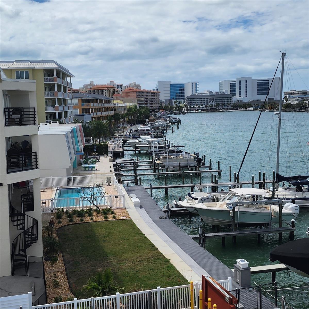 BAYSIDE CONDO - Residential