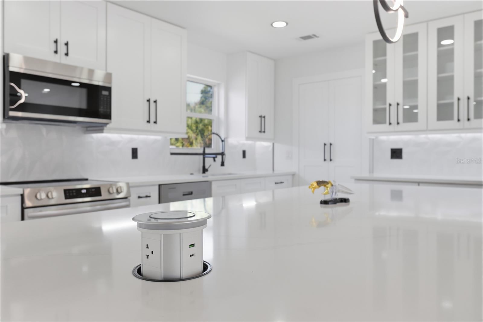 DELTONA LAKES UNIT 7 - Residential